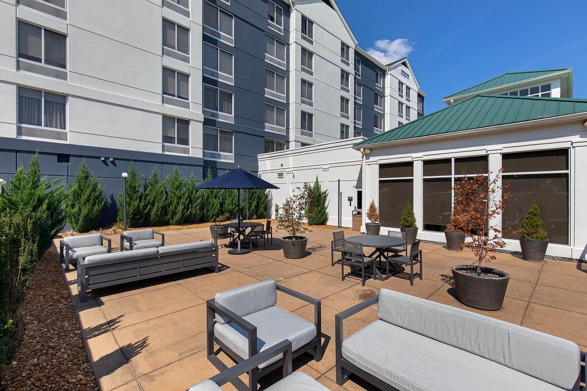 Nash Haus Hotel