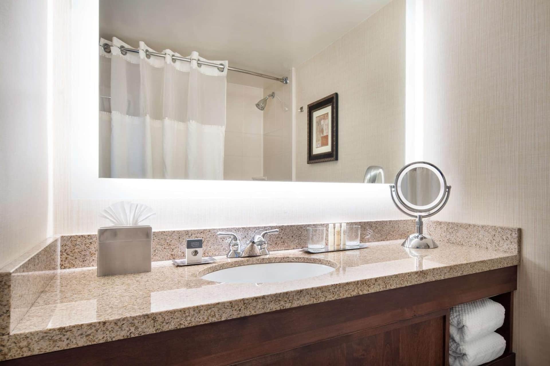 DoubleTree by Hilton Denver Tech