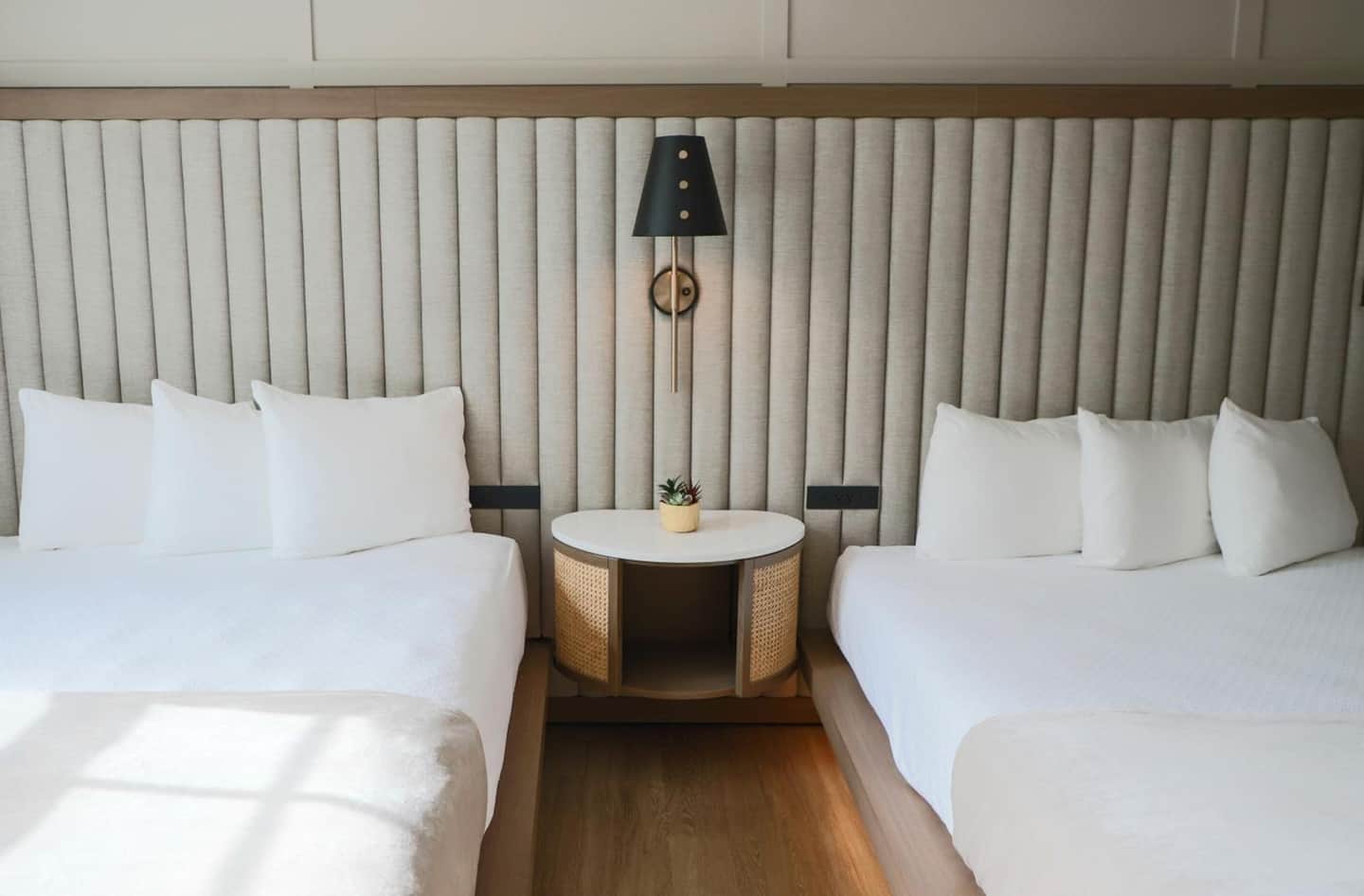 Riverside Hotel