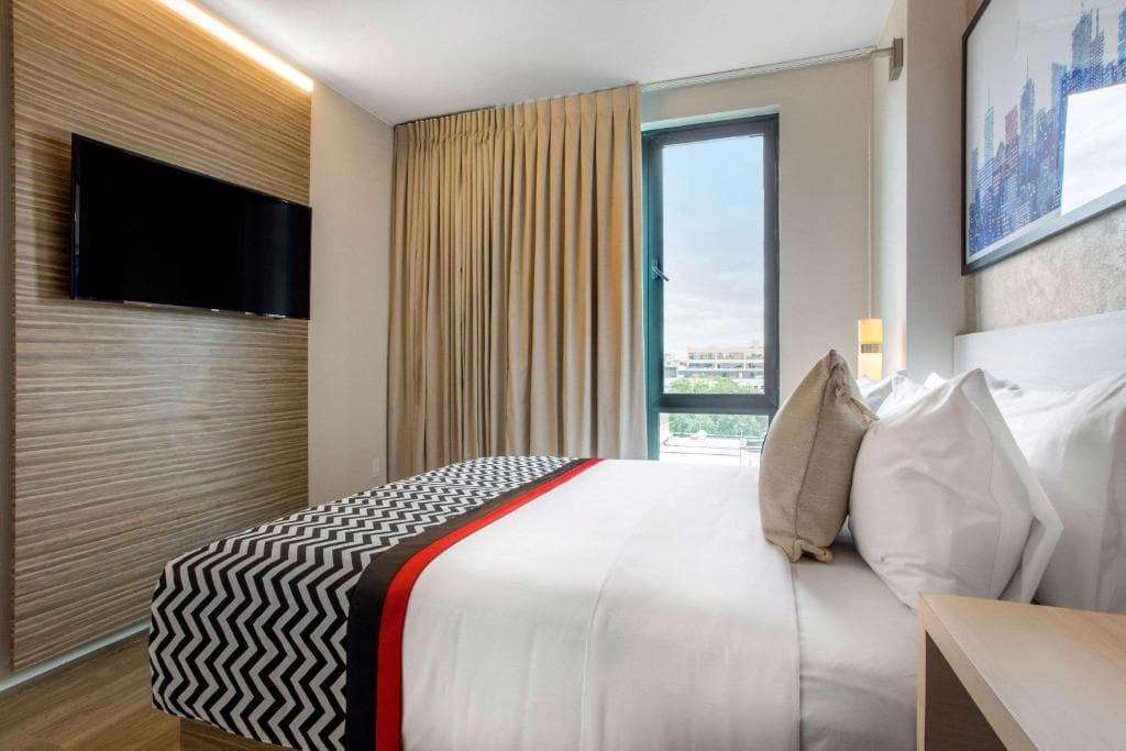 Insignia Hotel Brooklyn