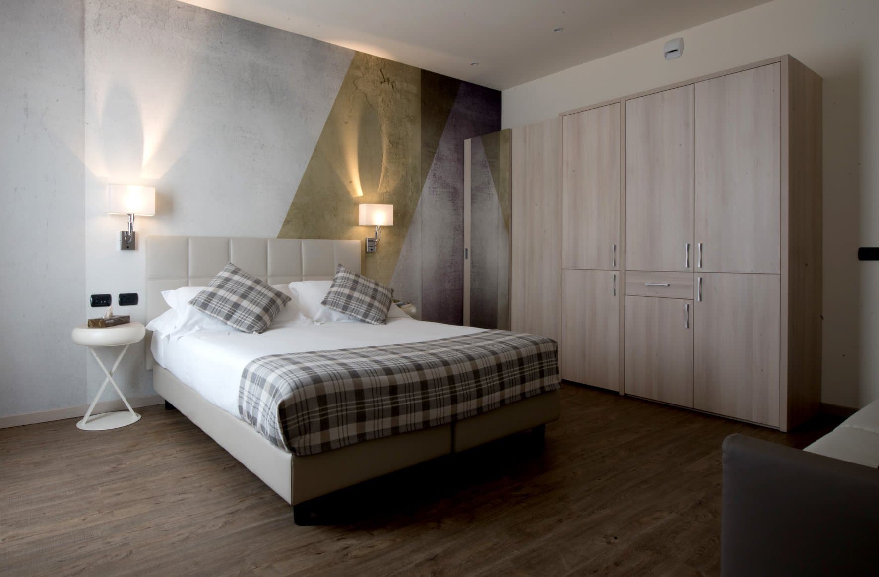 Duomo Hotel & Apartments