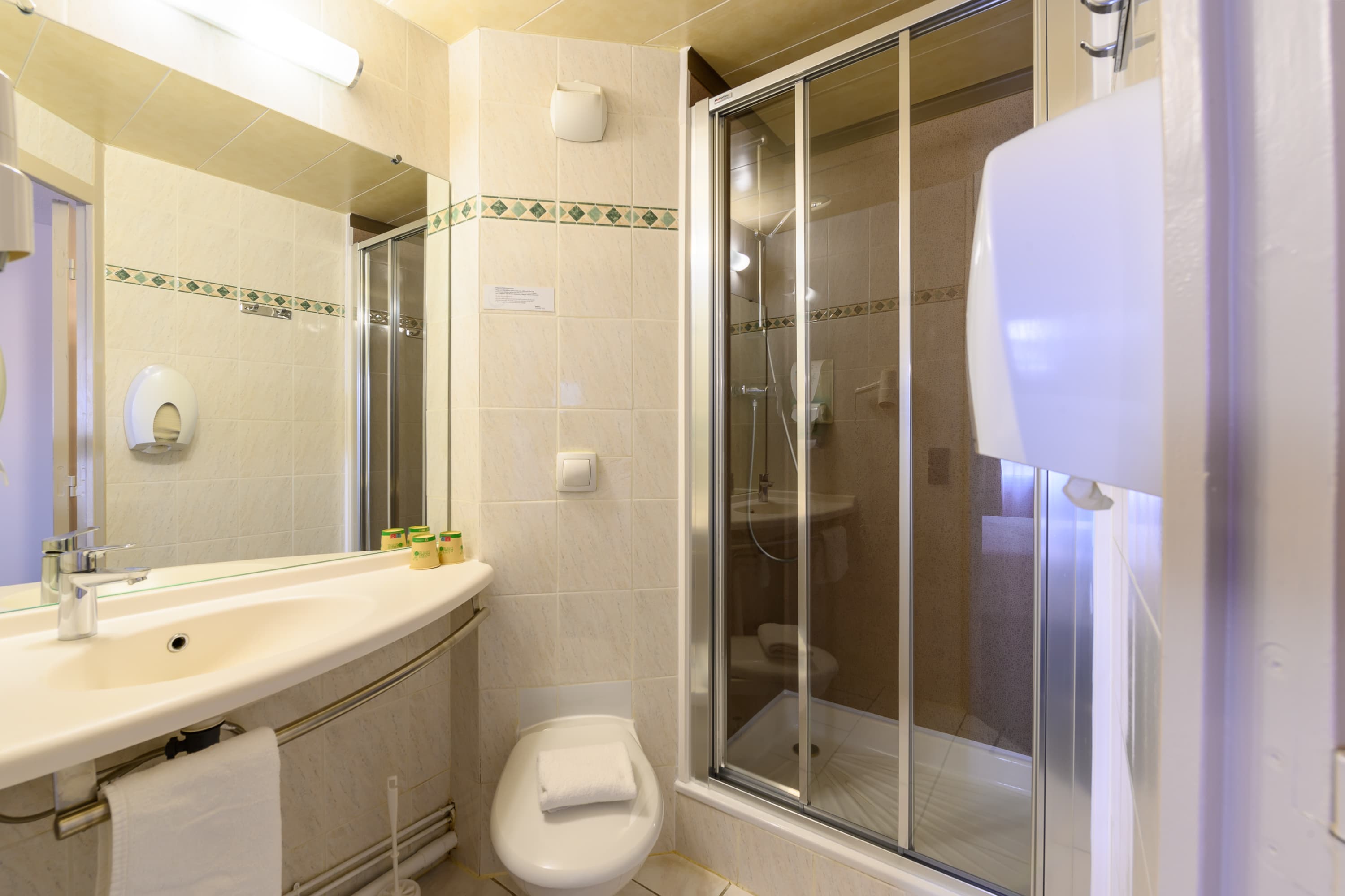 Brit Hotel Confort Cambrai