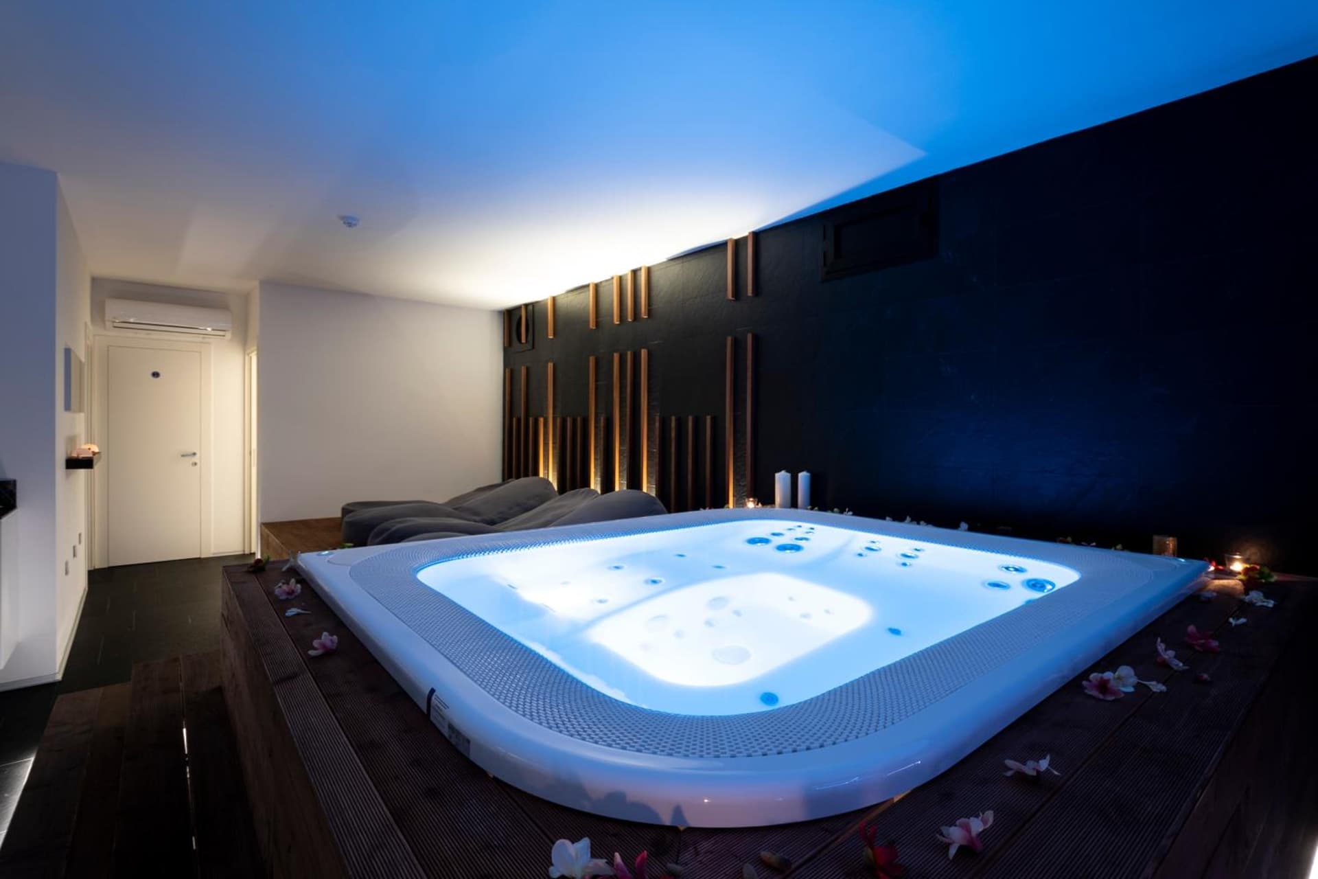 Alkamuri Posh Hotel & Spa