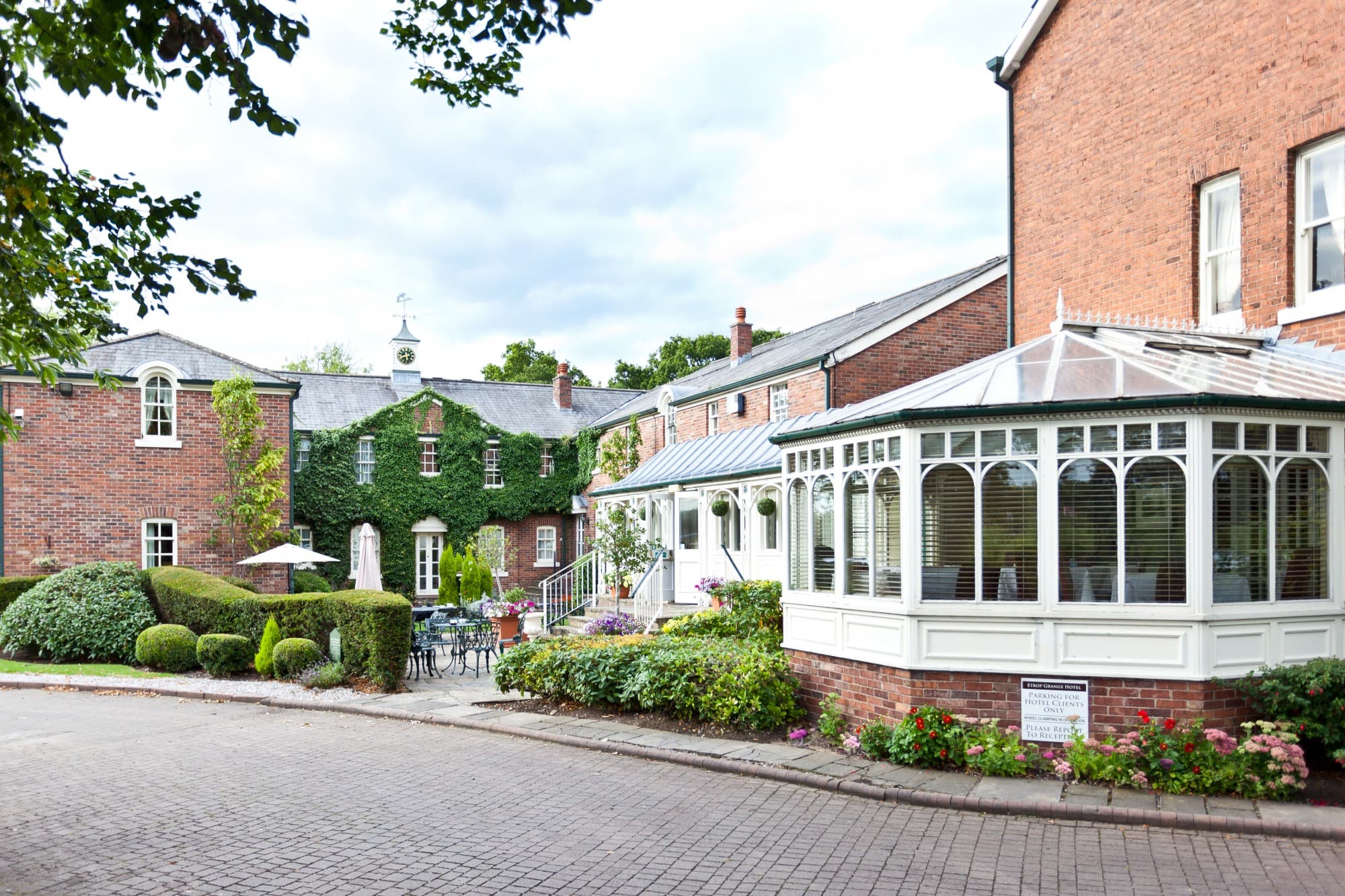 Etrop Grange Hotel