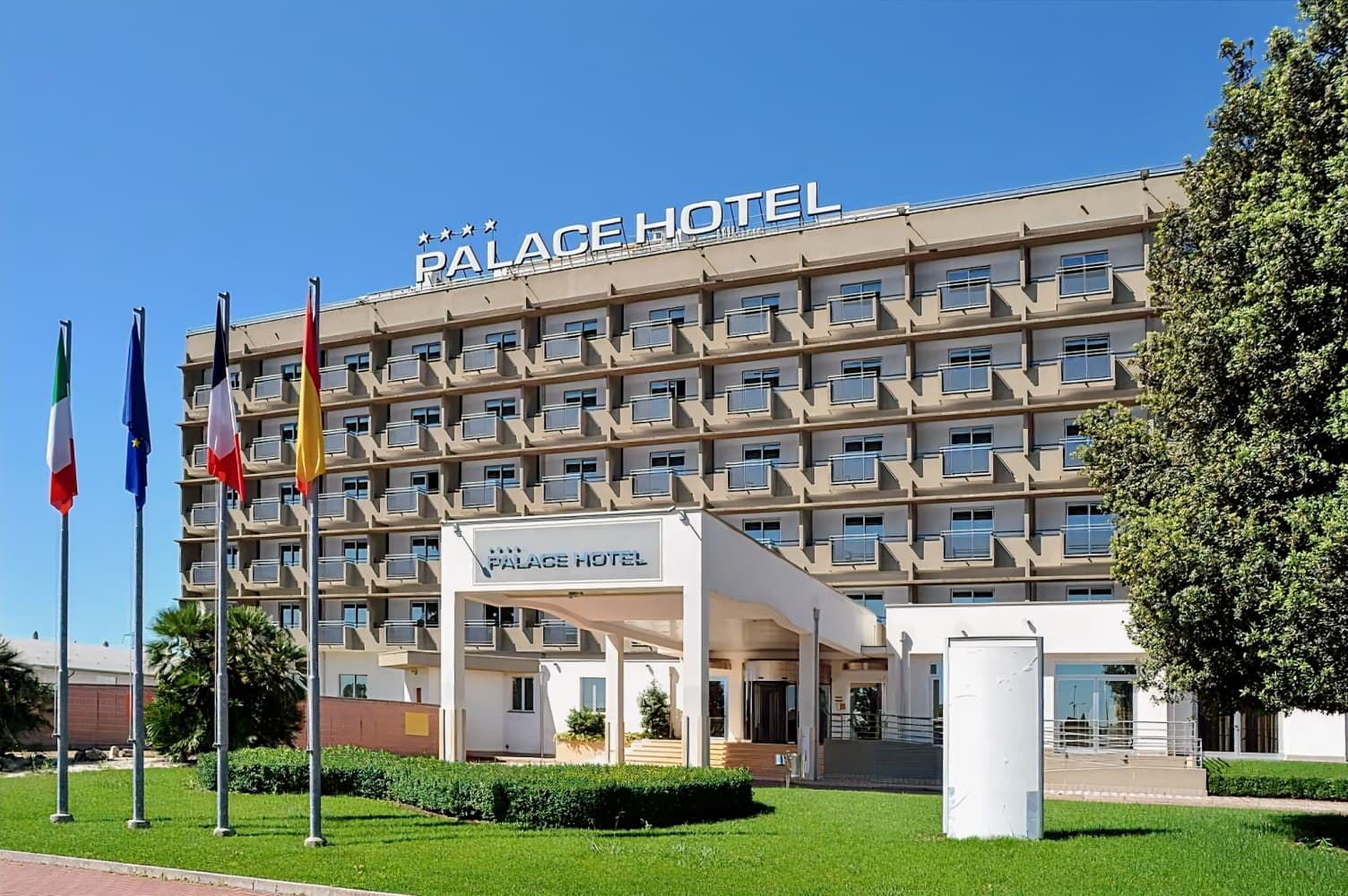 Palace Hotel