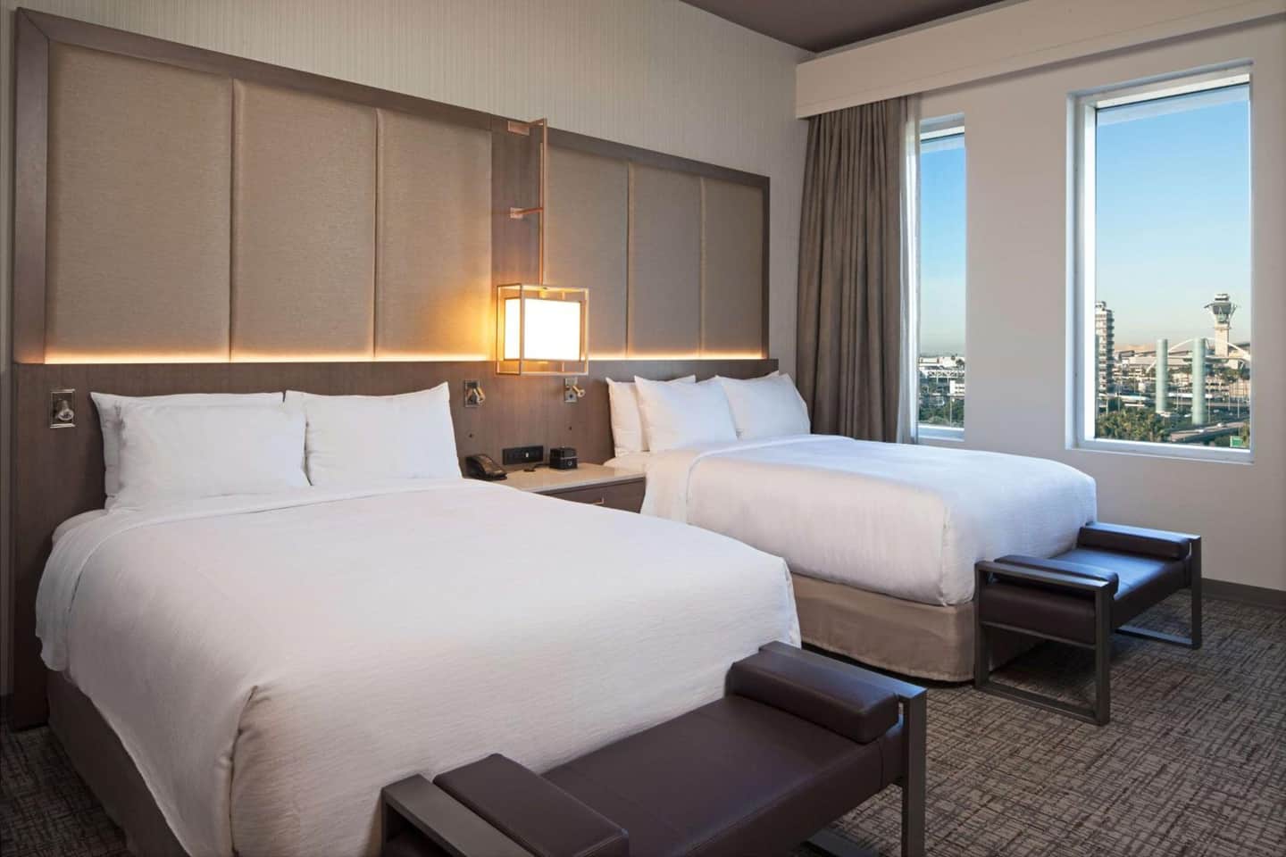 H Hotel Los Angeles, Curio Collection by Hilton