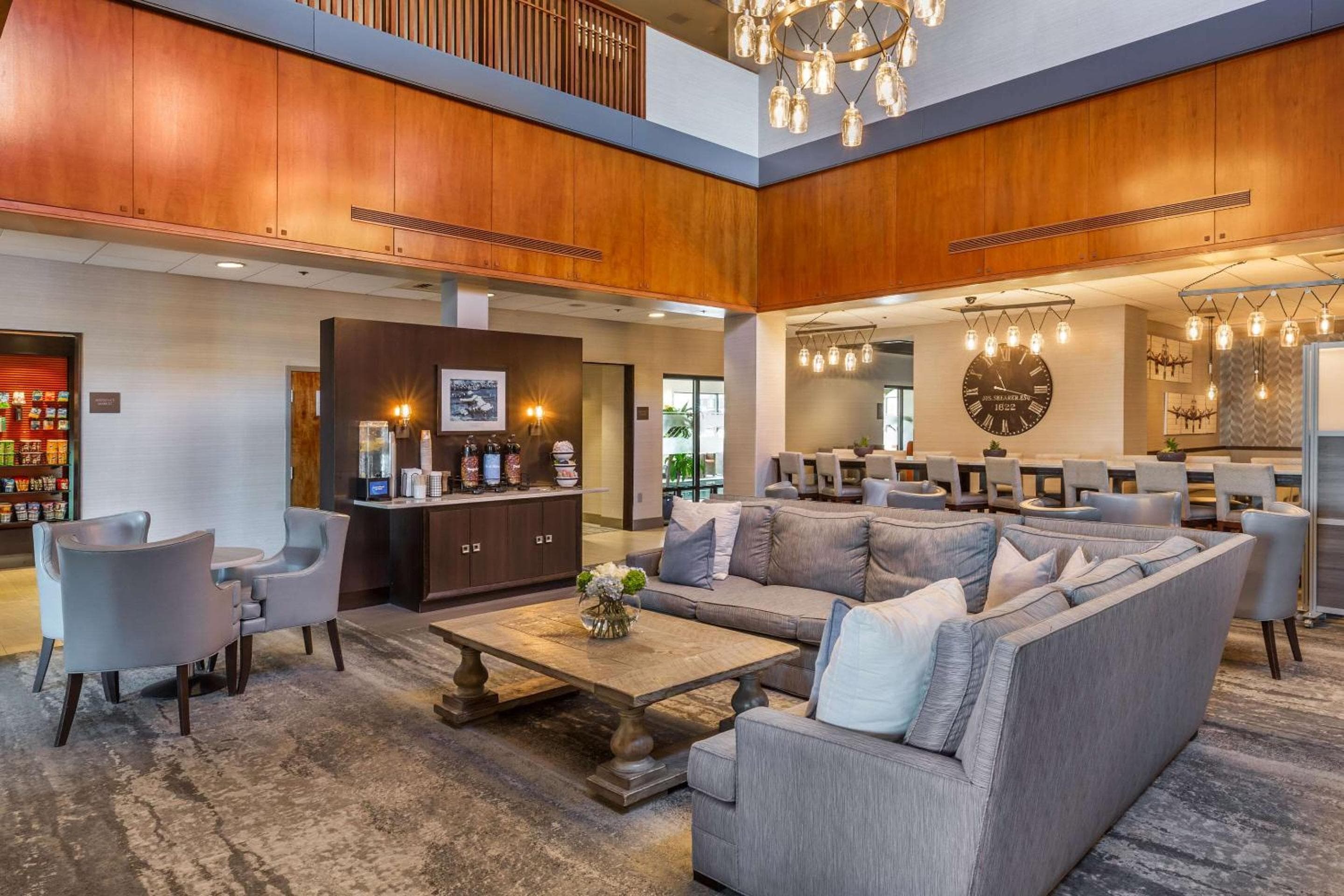 Comfort Inn & Suites Logan International Airport