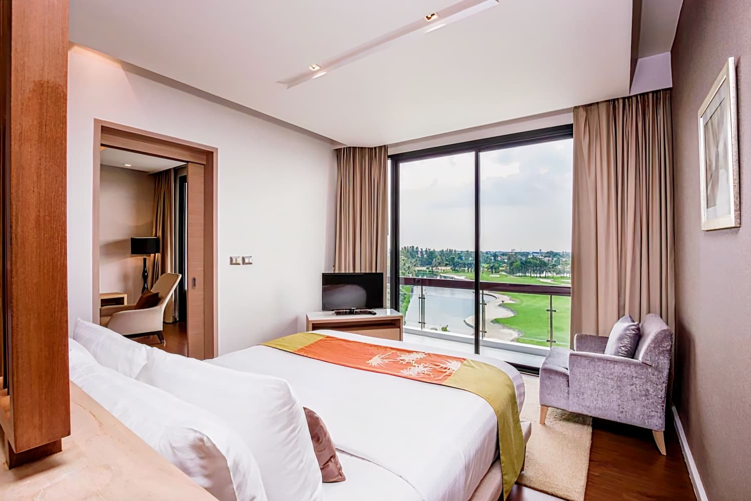 Summit Windmill Golf Residence