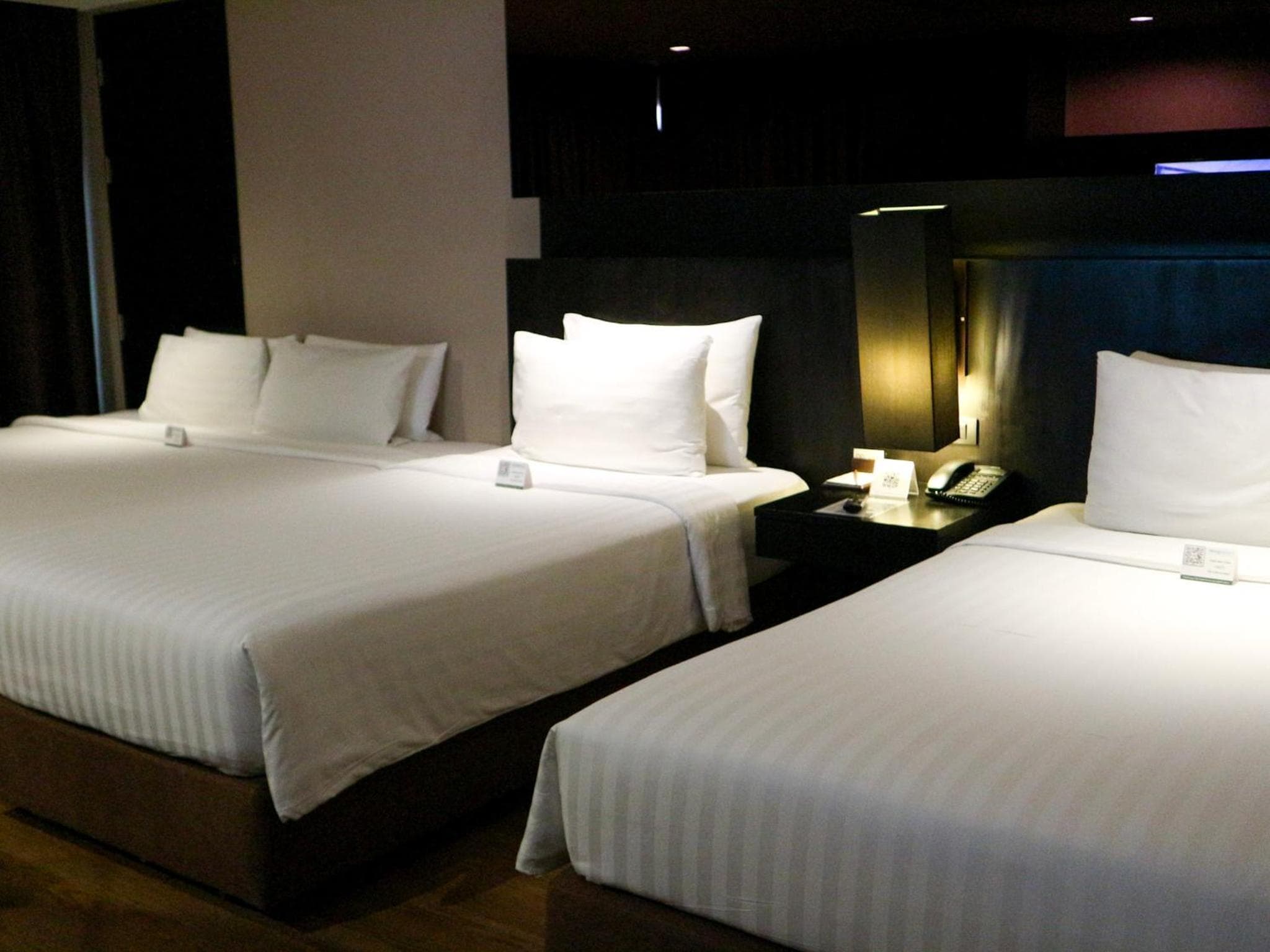 Golden Tulip Mandison Suites