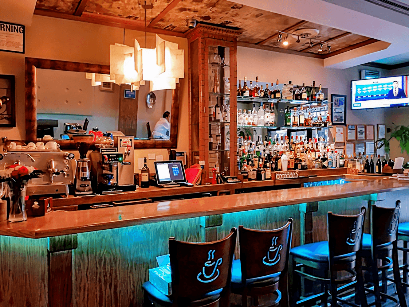 Marco LaGuardia Hotel and Suites