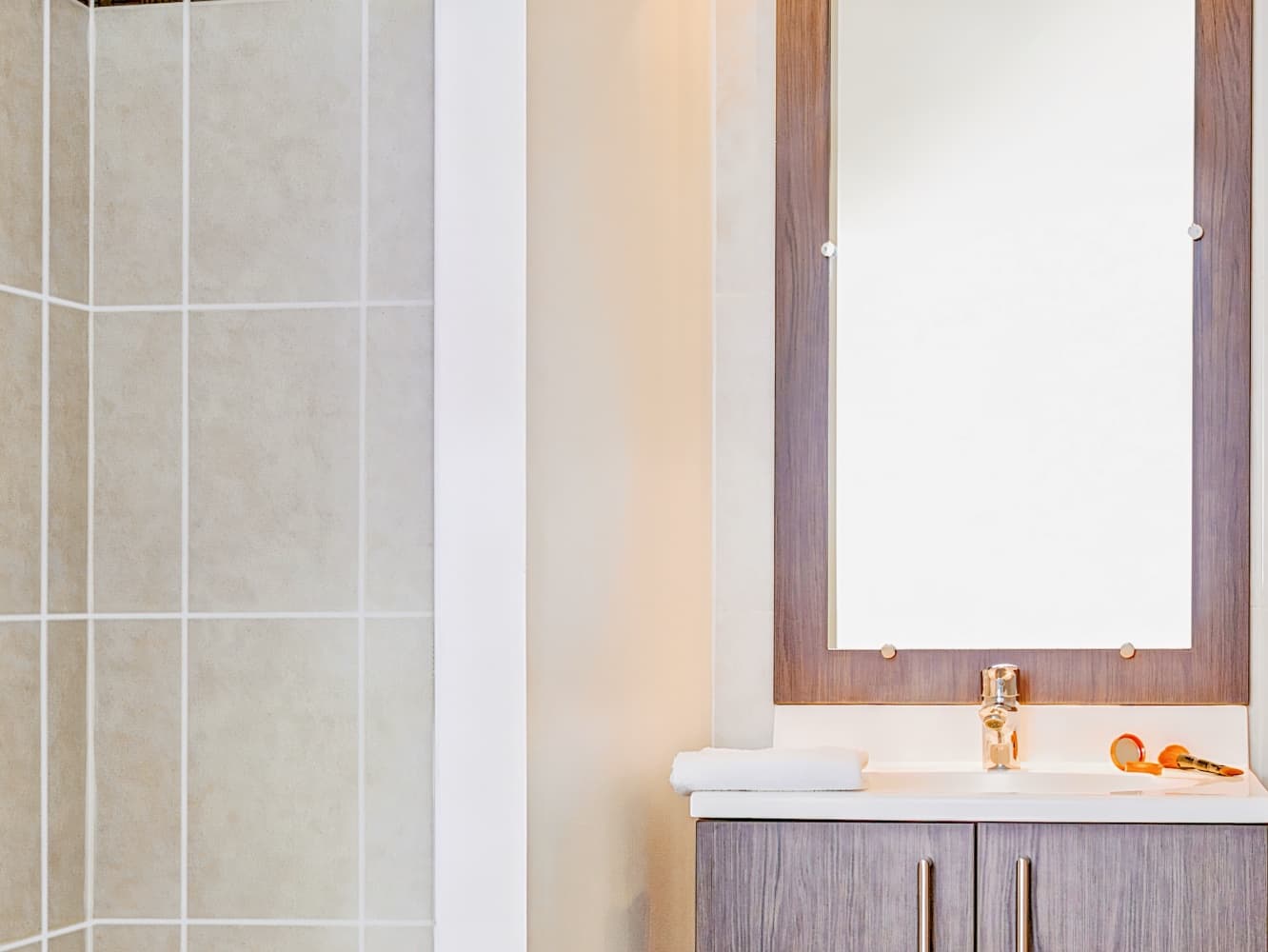 Aparthotel Adagio access Tours