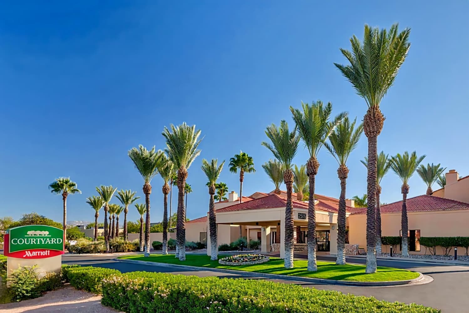Courtyard by Marriott Tucson Airport