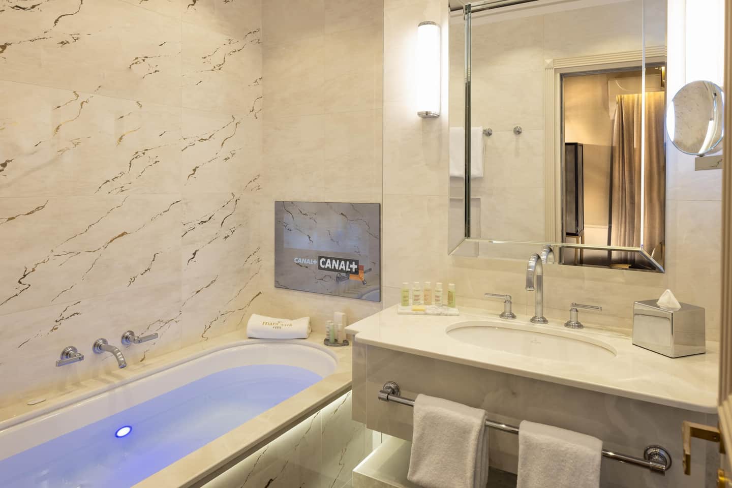 Manolita Paris