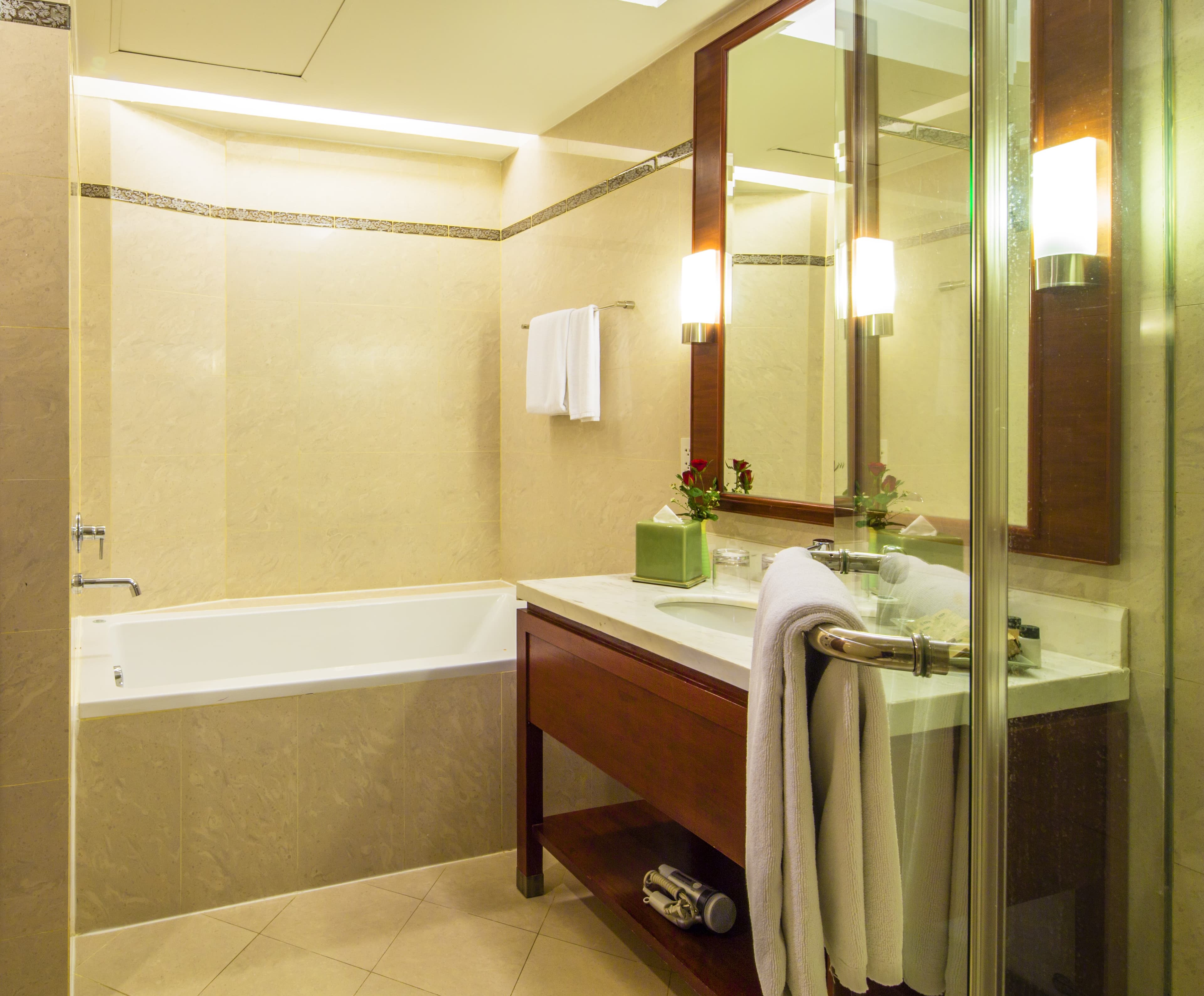 Column Bangkok Hotel