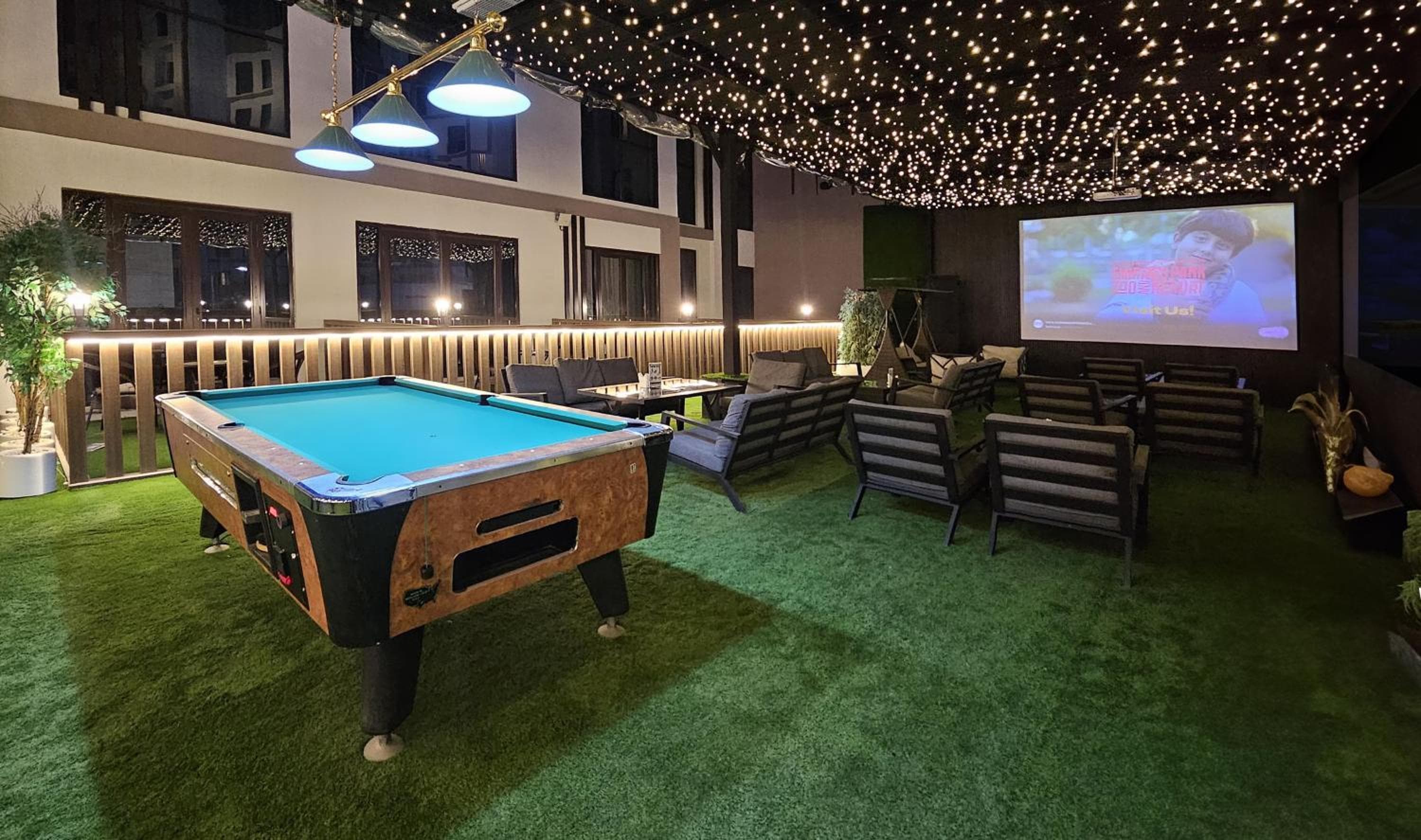 Grand Kingsgate Waterfront Hotel by Millennium