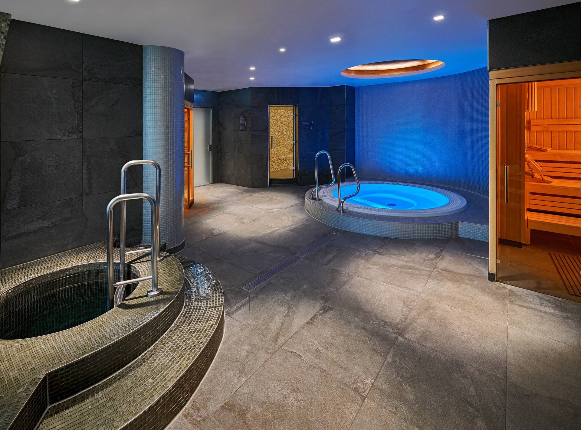 Hilton Frankfurt City Centre