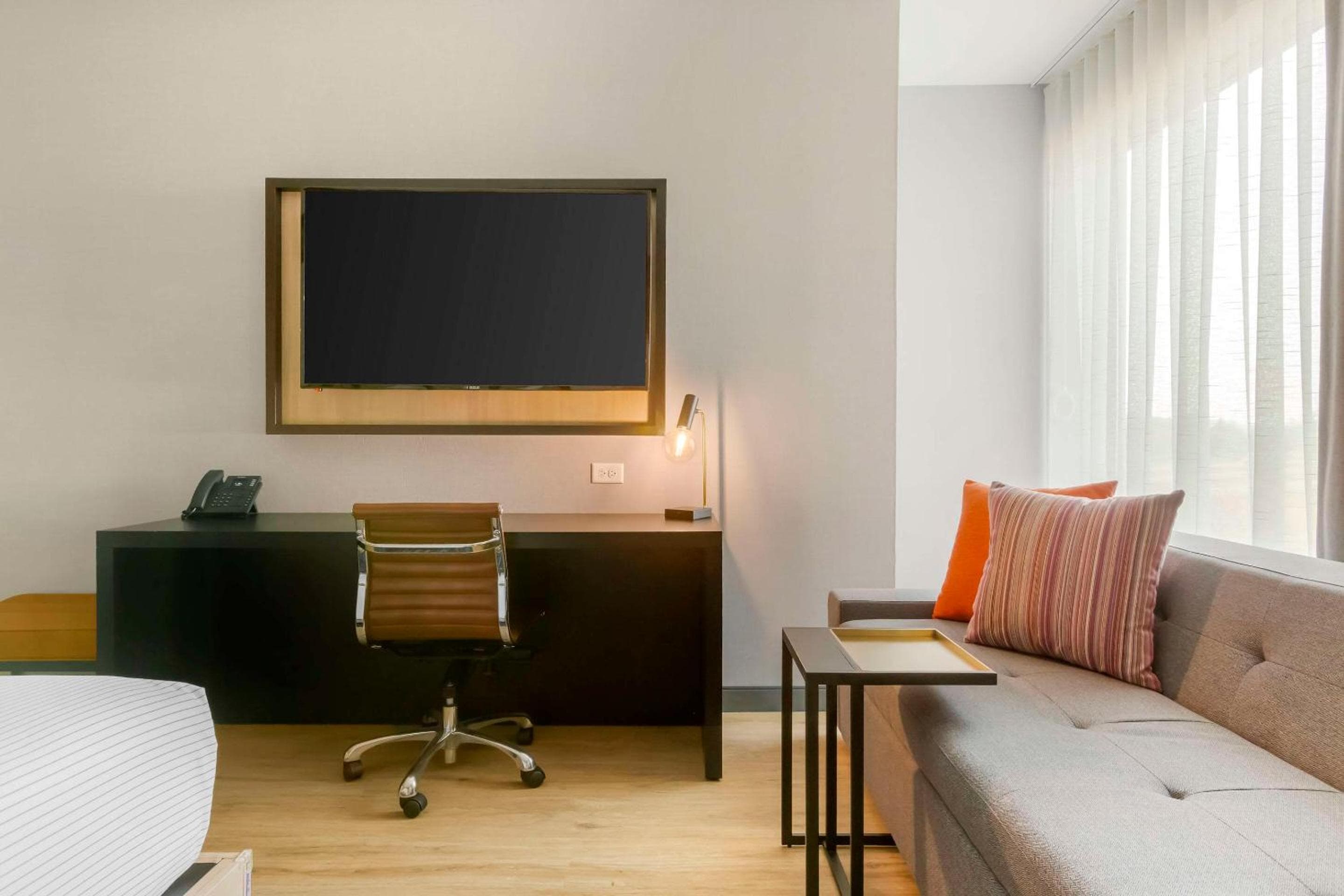 Cambria Hotel Spokane Airport