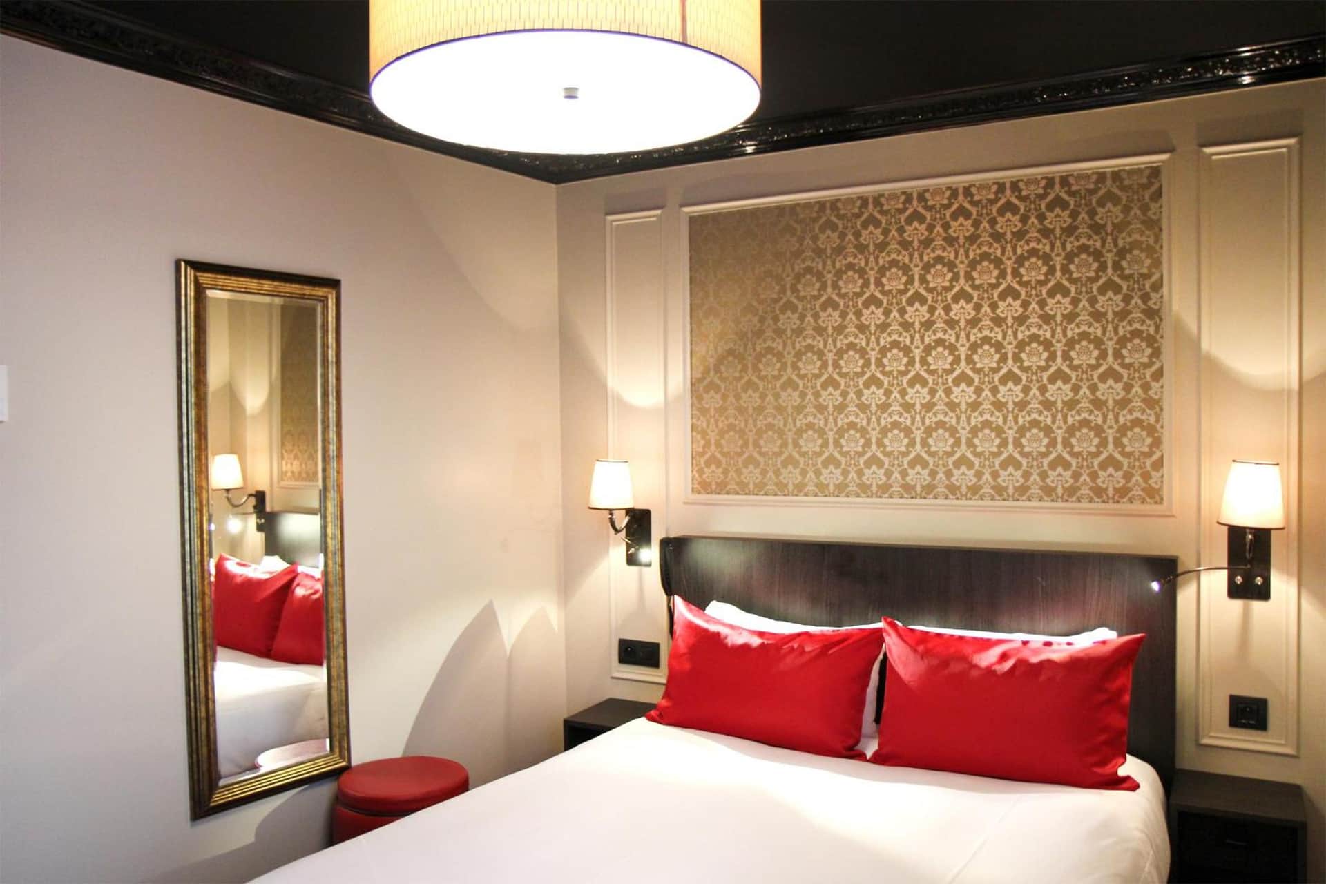 Hotel Le Montmartre Saint-Pierre