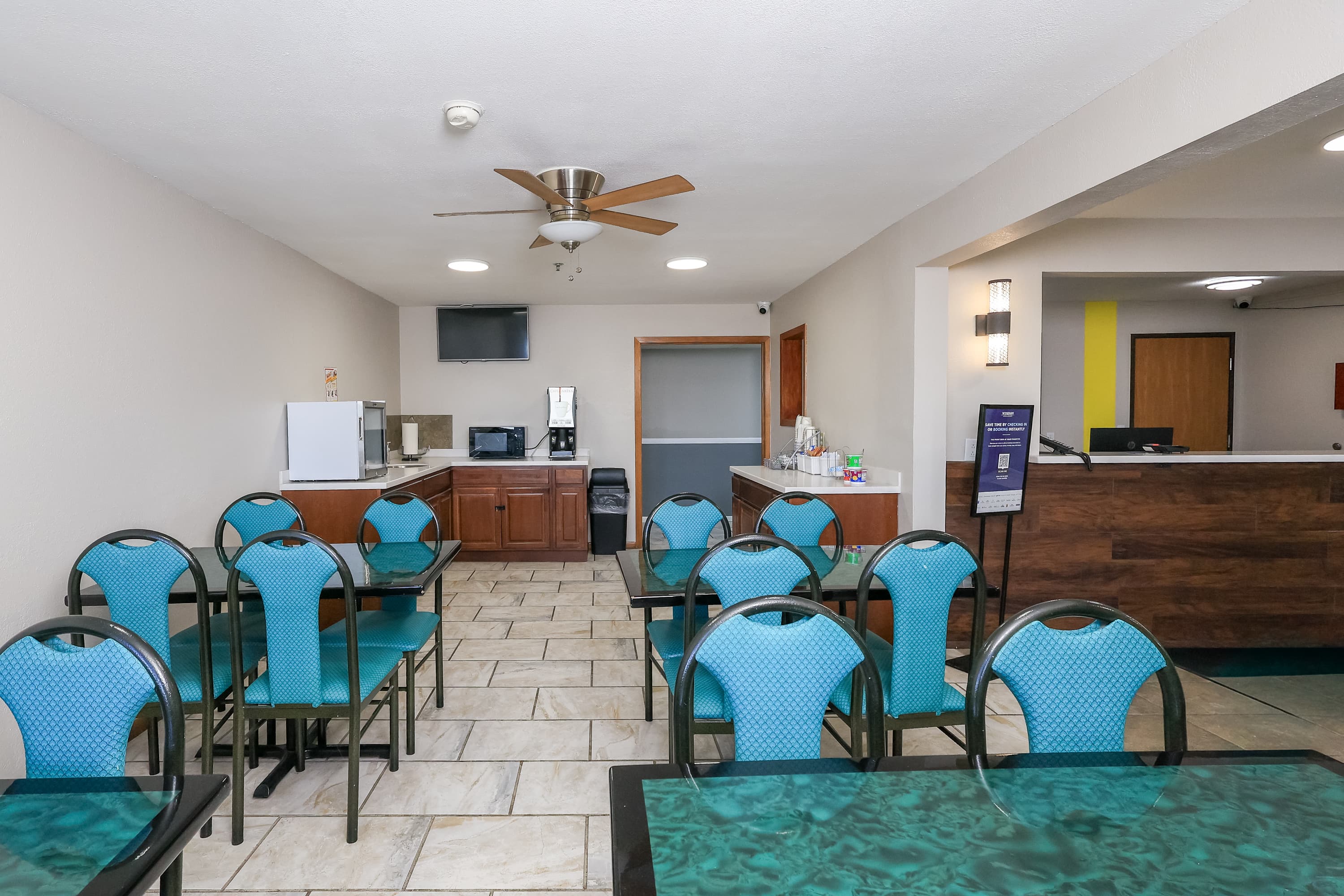 Super 8 by Wyndham Smithville