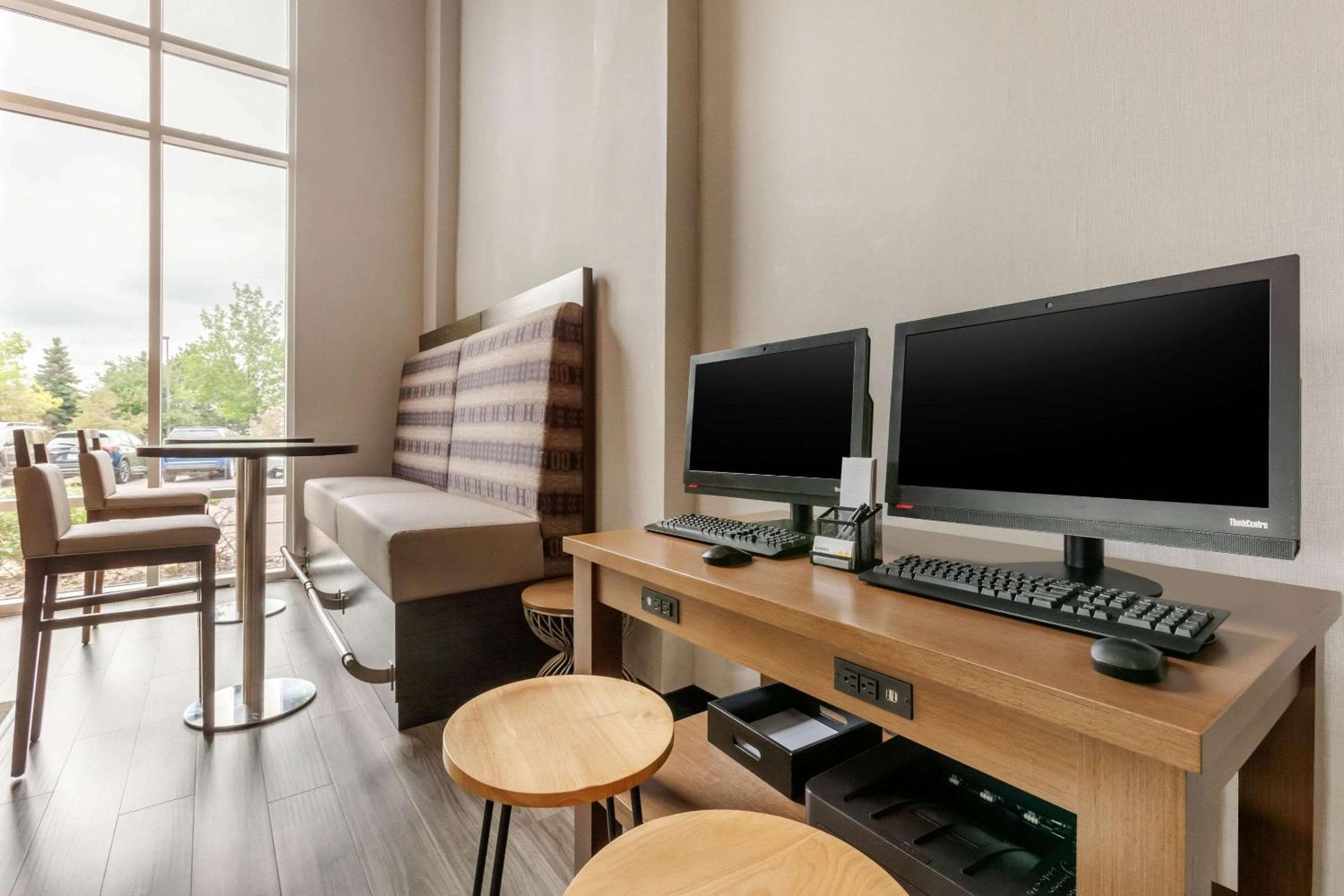 Cambria Hotel Denver International Airport