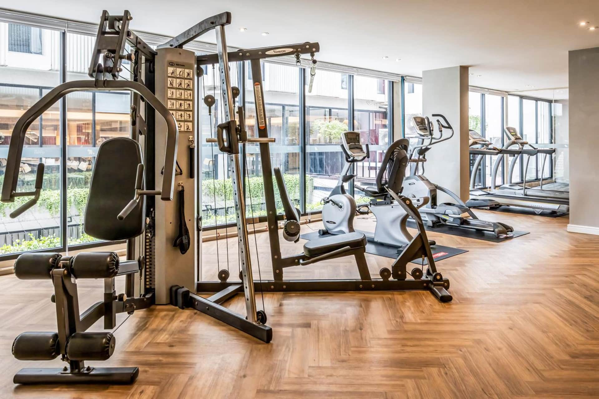 Blue Hippo & Red Crocodile Hotel