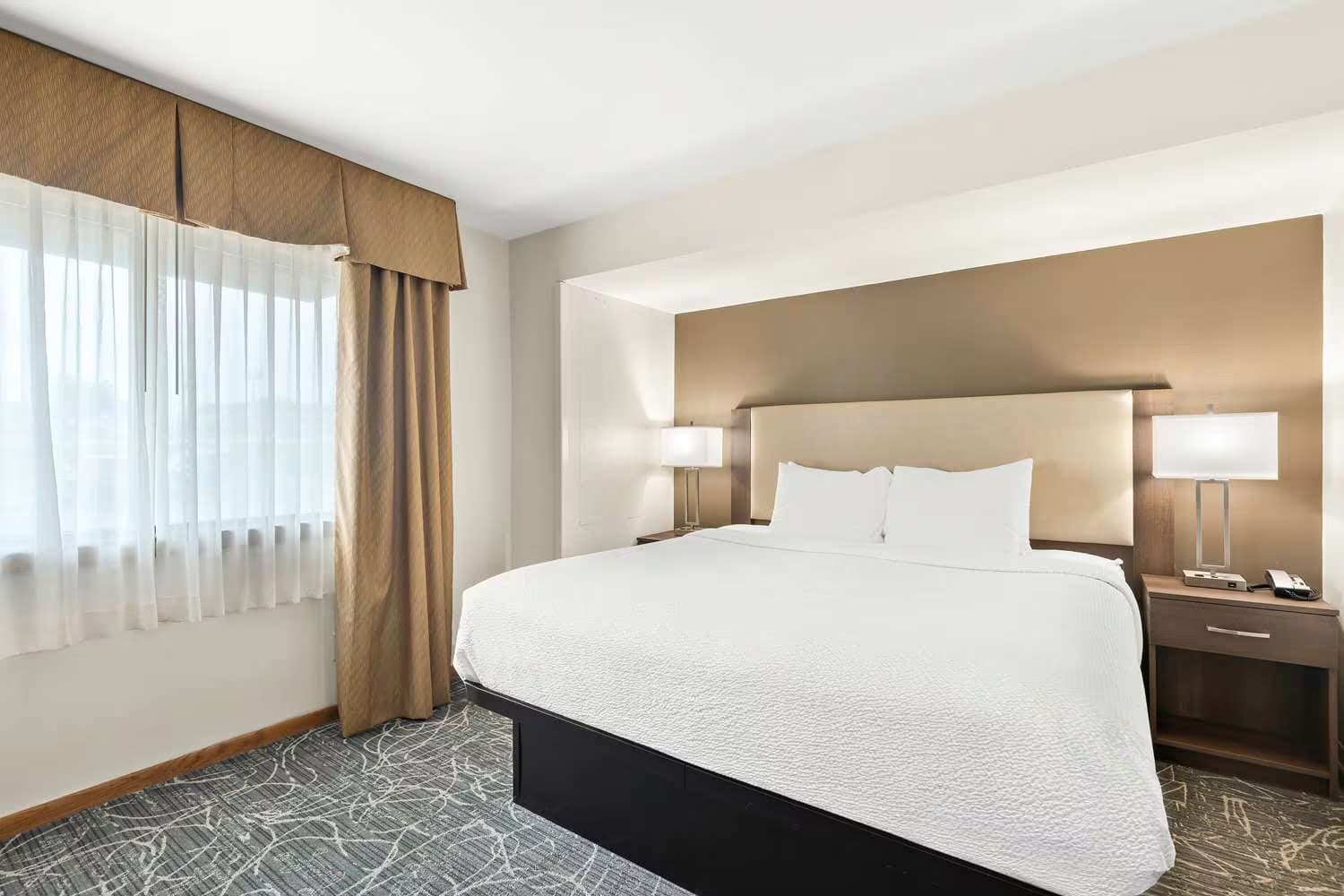 Best Western West Towne Suites