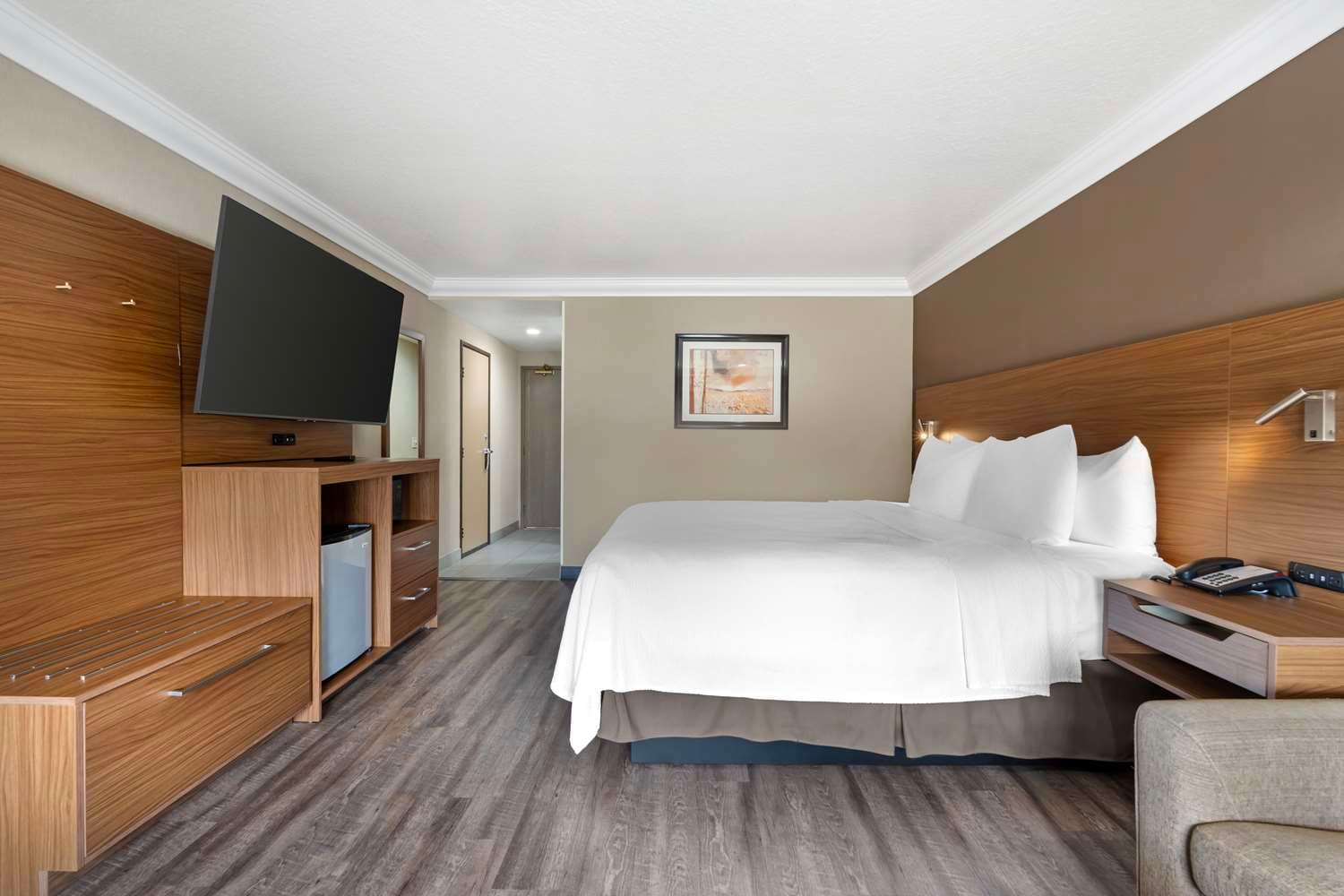 Best Western Plus Newport Mesa Inn