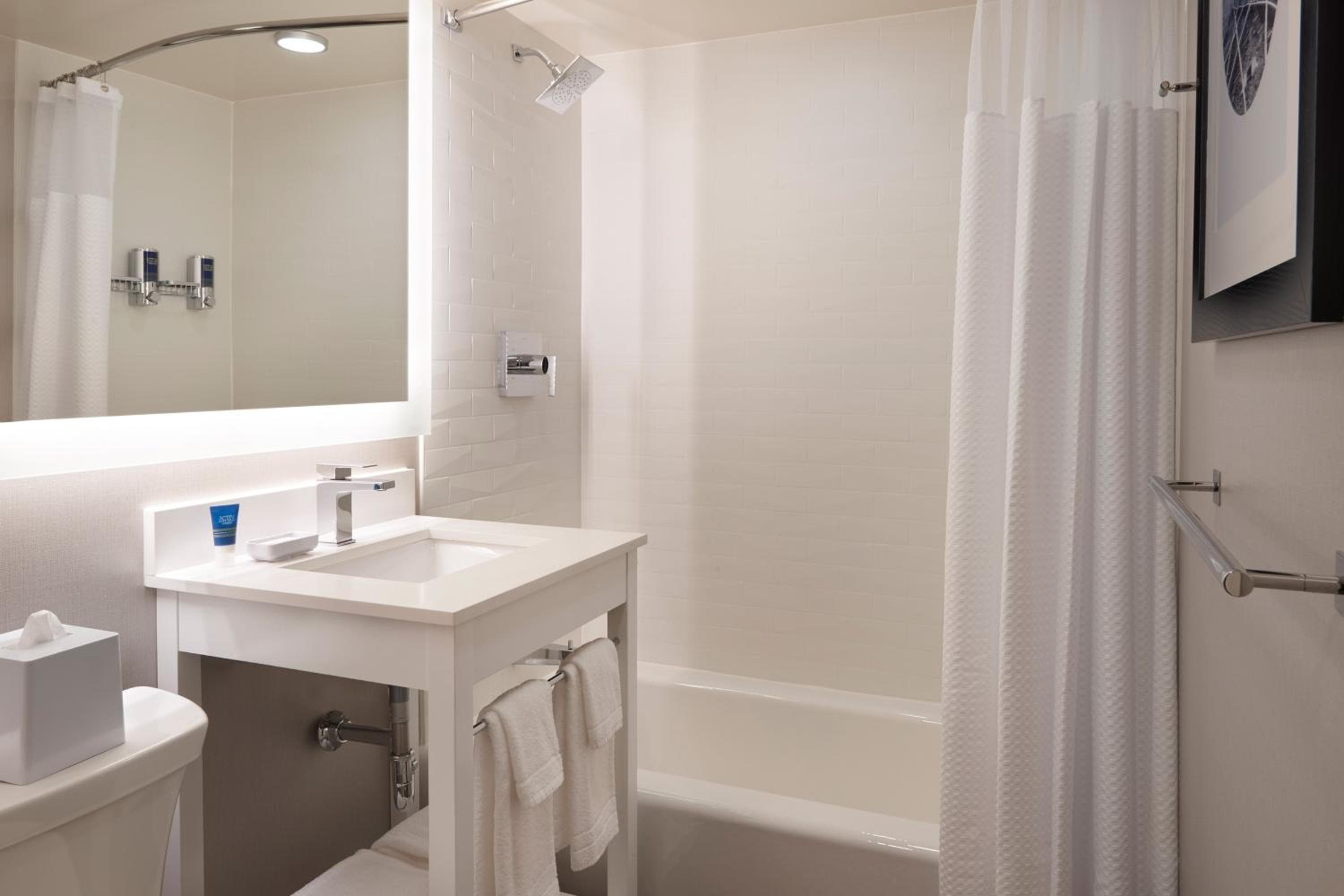 Four Points by Sheraton Downtown Windsor