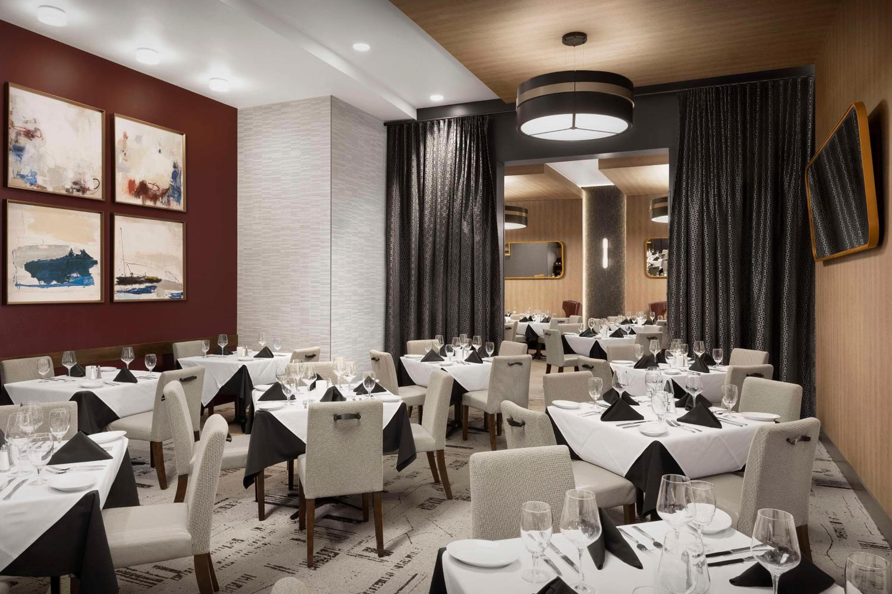 Embassy Suites by Hilton Atlanta Kennesaw Town Center