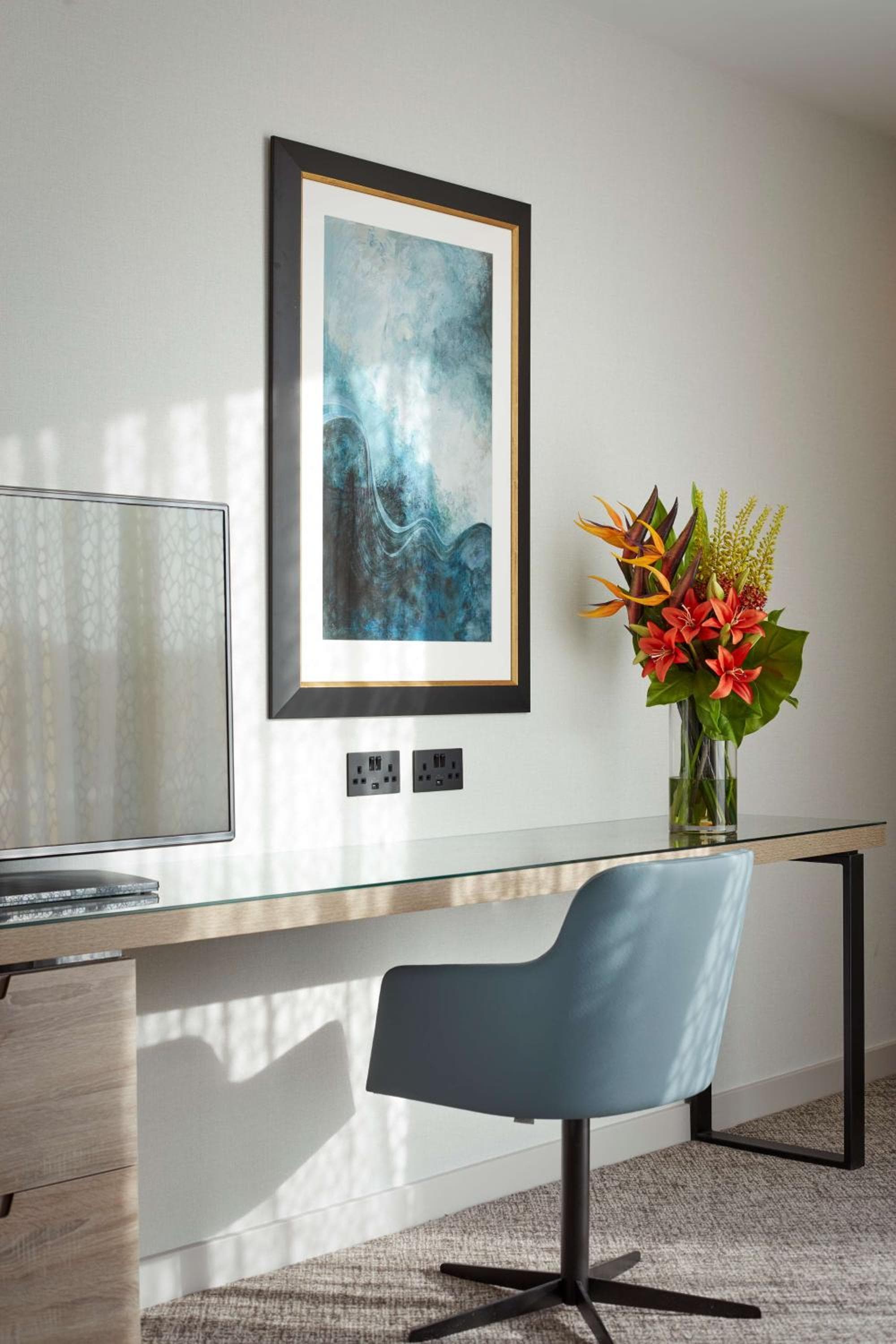 DoubleTree by Hilton Hull