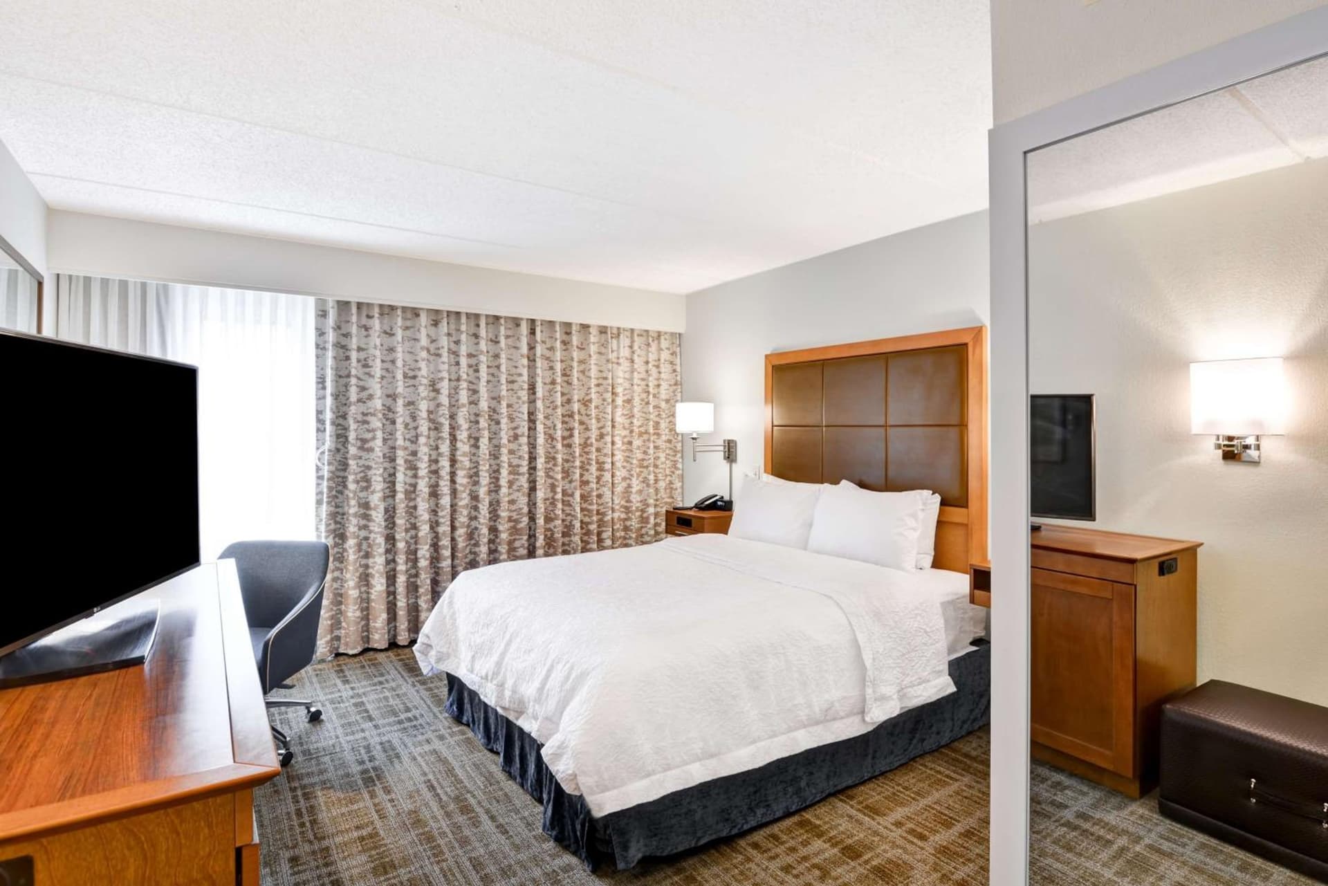 Hampton Inn Albany-Wolf Road (Airport)
