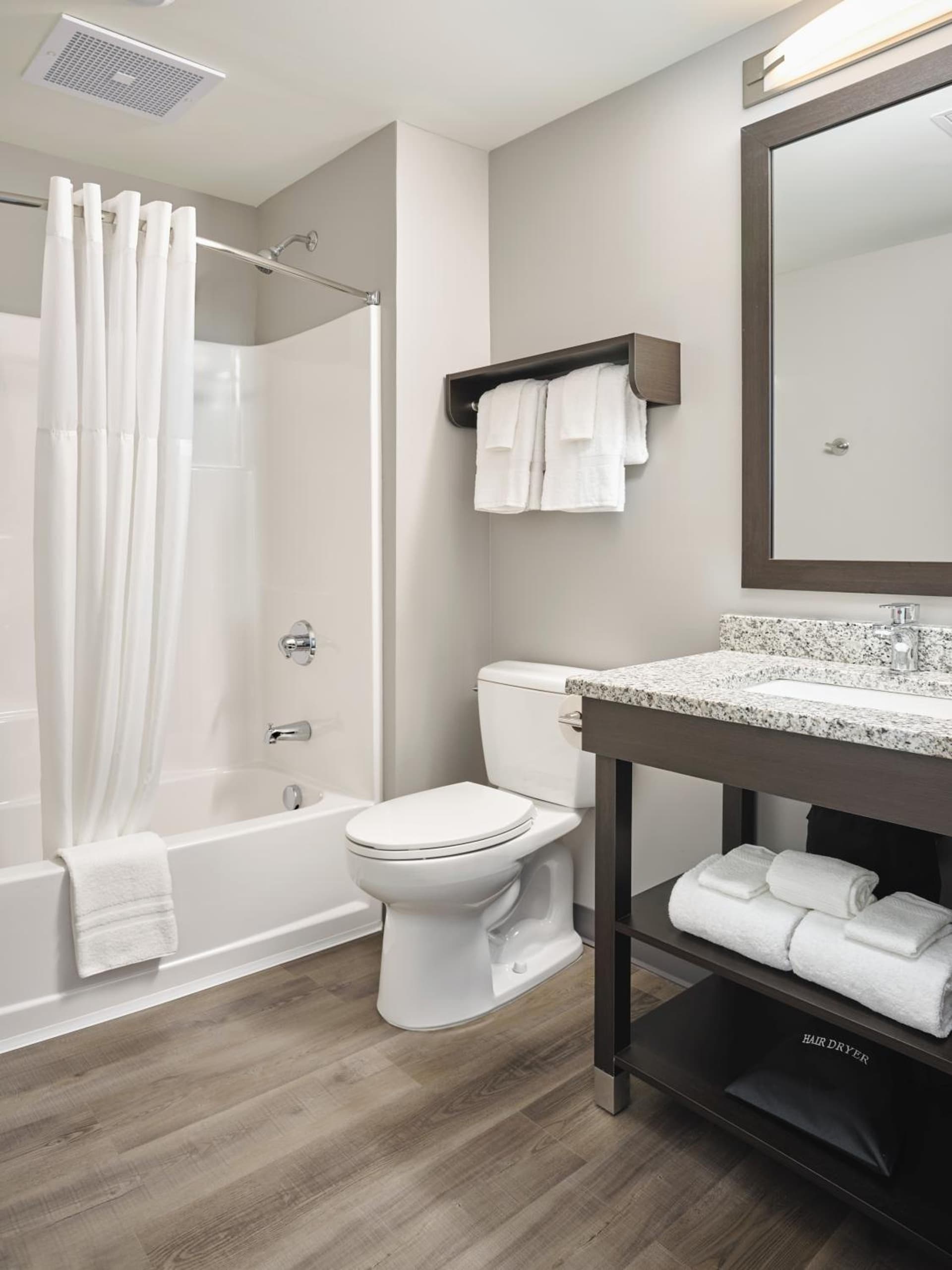 stayAPT Suites San Antonio-Randolph (Live Oak)