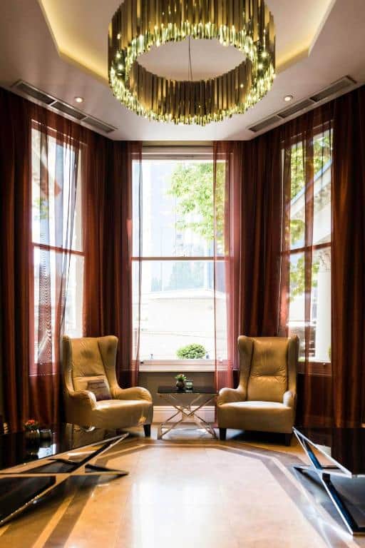 Hotel Xenia Autograph Collection
