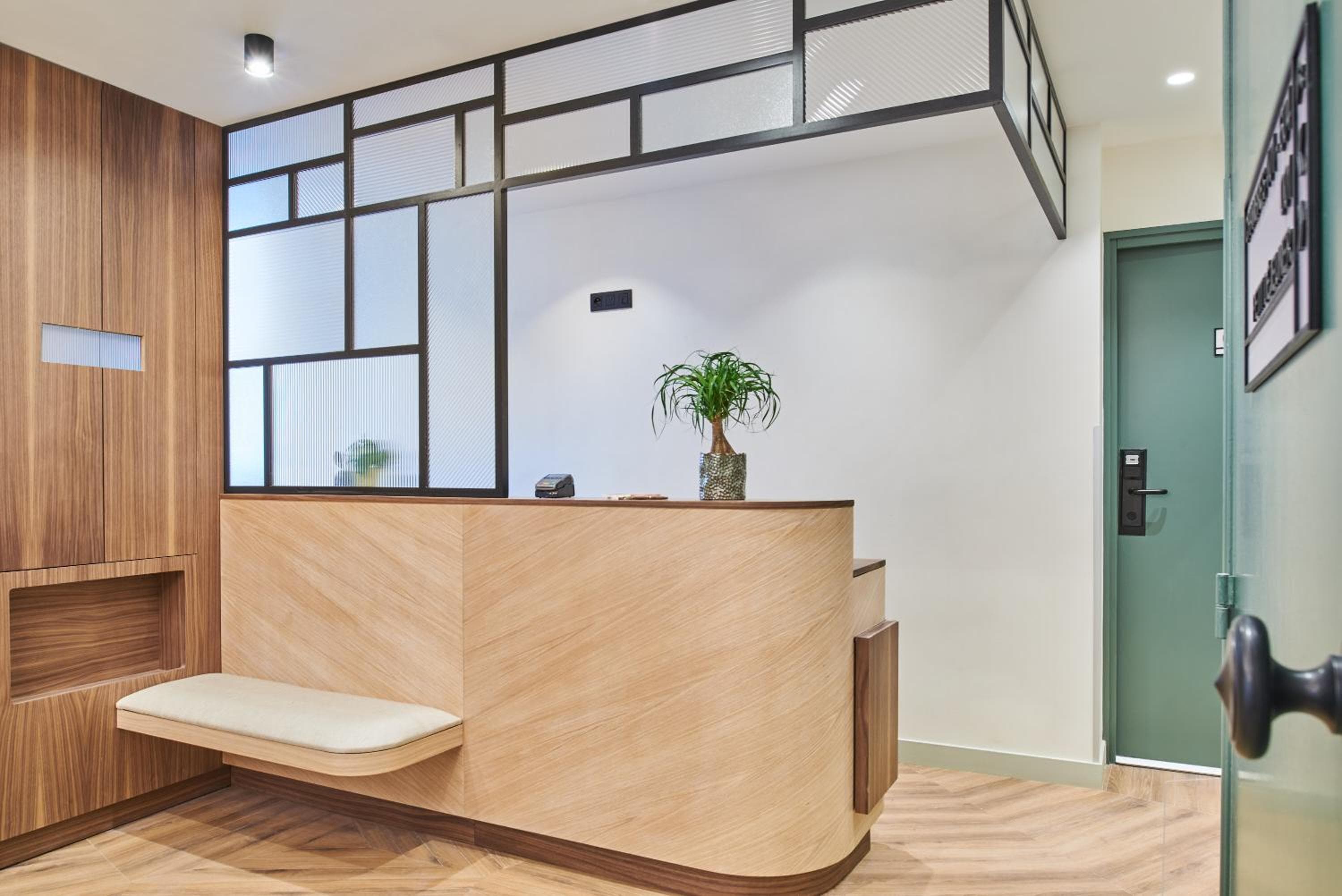 10 Opéra by HappyCulture