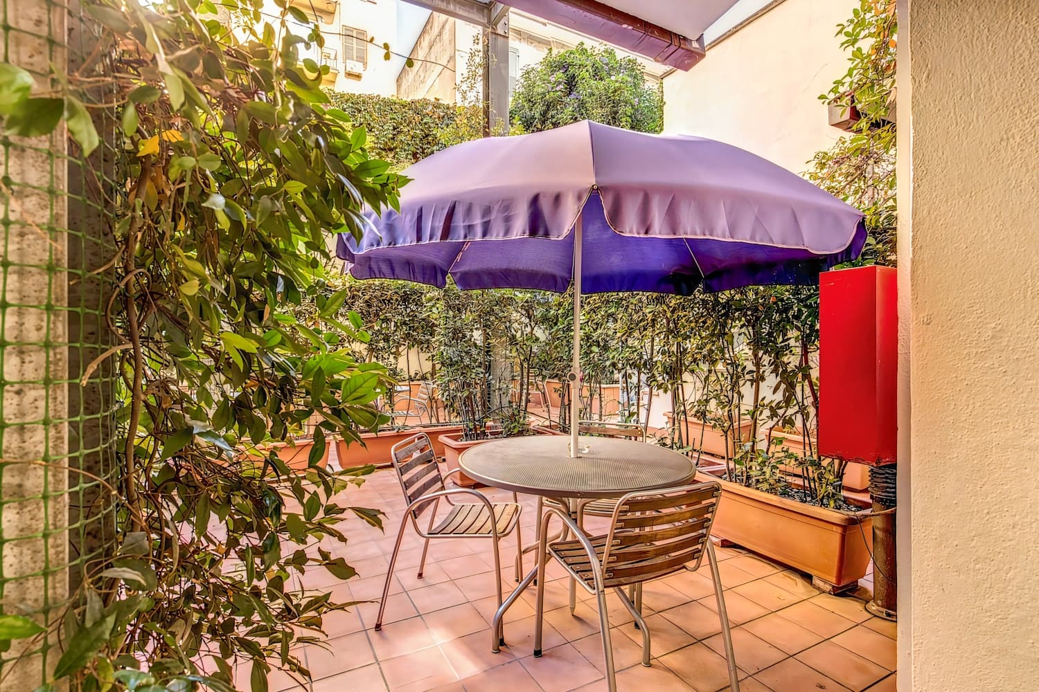 Hotel Franklin Feel The Sound