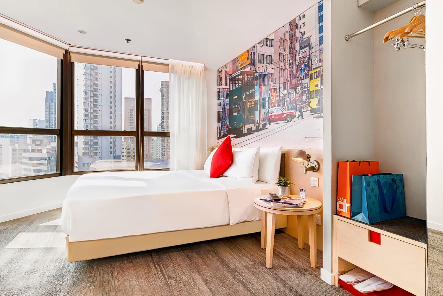 Travelodge Central, Hollywood Road