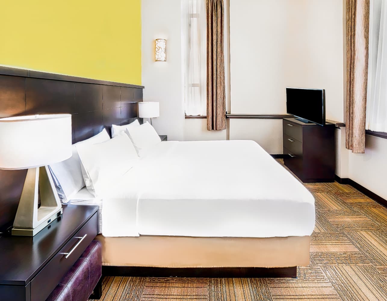 Staybridge Suites Baltimore Inner Harbor